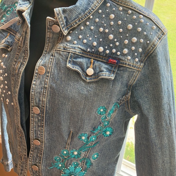 Denim jacket - Picture 2 of 4